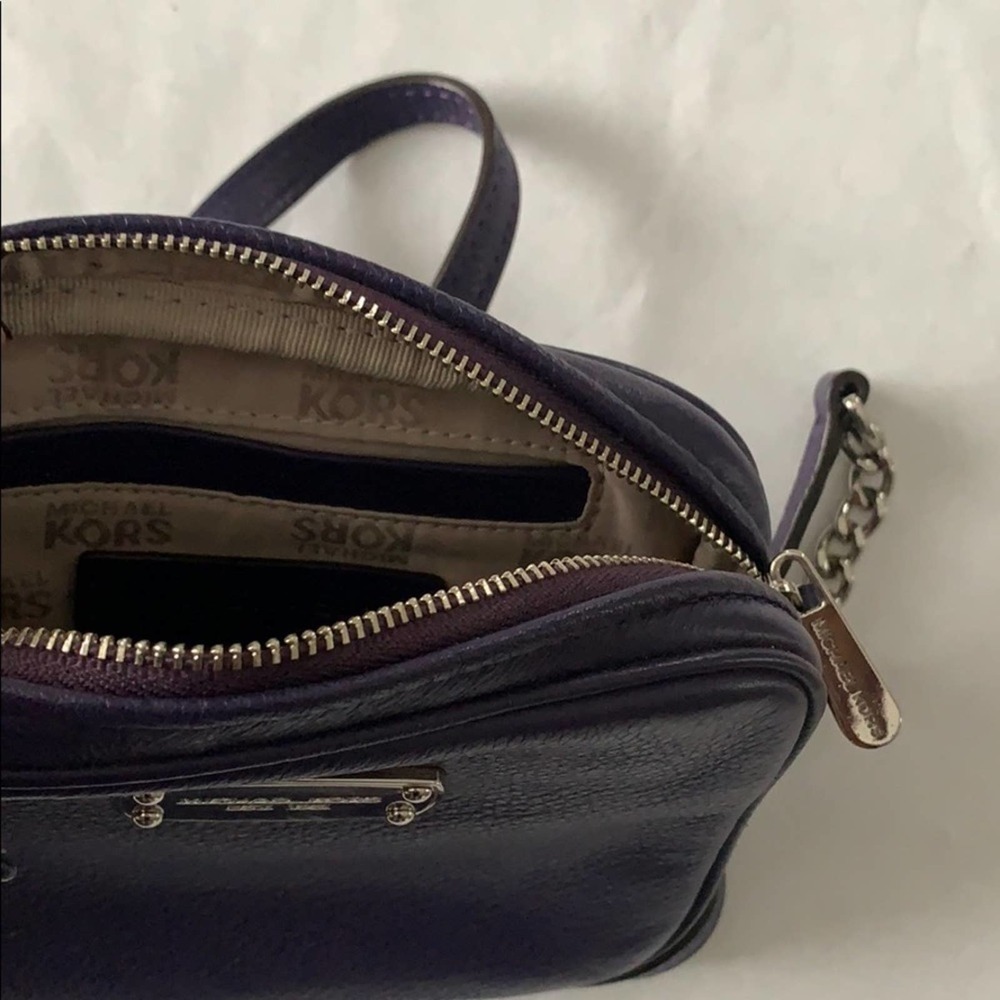 Michael Kors Crossbody - Picture 2 of 3